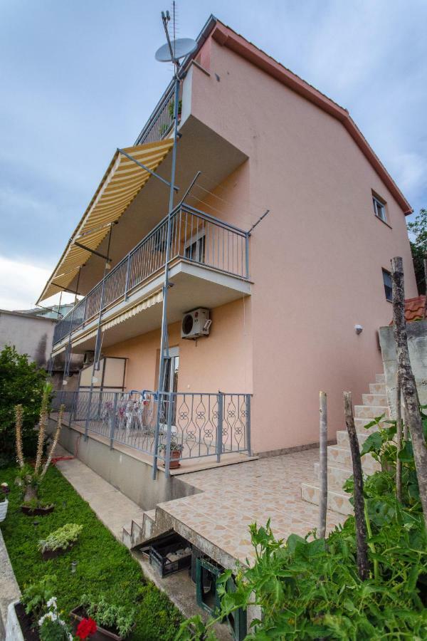 Apartments Nives Suhi Potok 耶塞尼采 外观 照片
